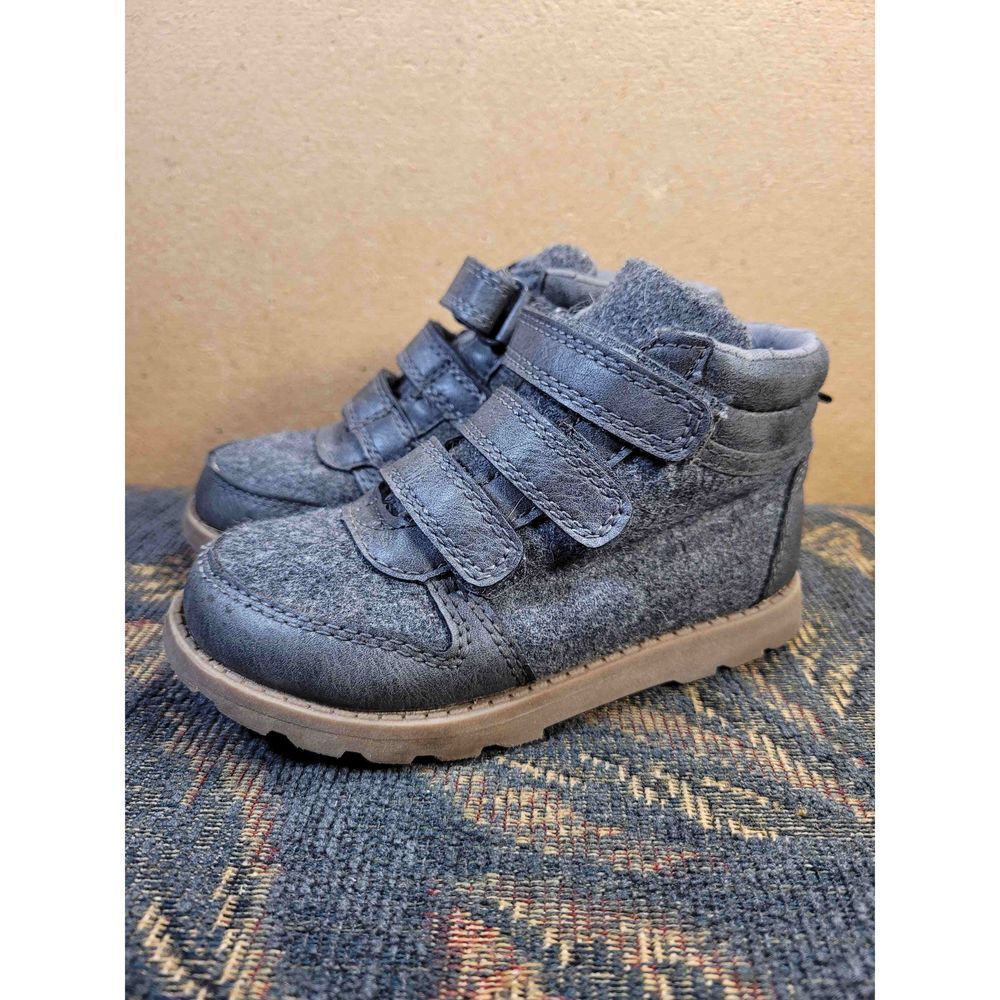 Carter's Toddler/Little Boy's Cass Boots Shoes- Size 8